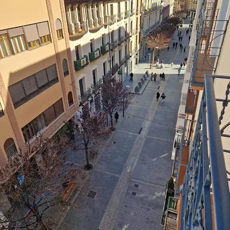 Gran Piso En El Centro De Lägenhet