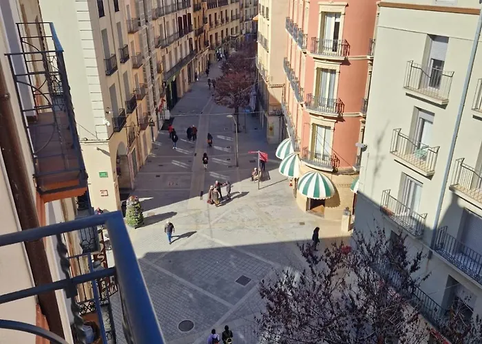 Lägenhet Gran Piso En El Centro De Huesca